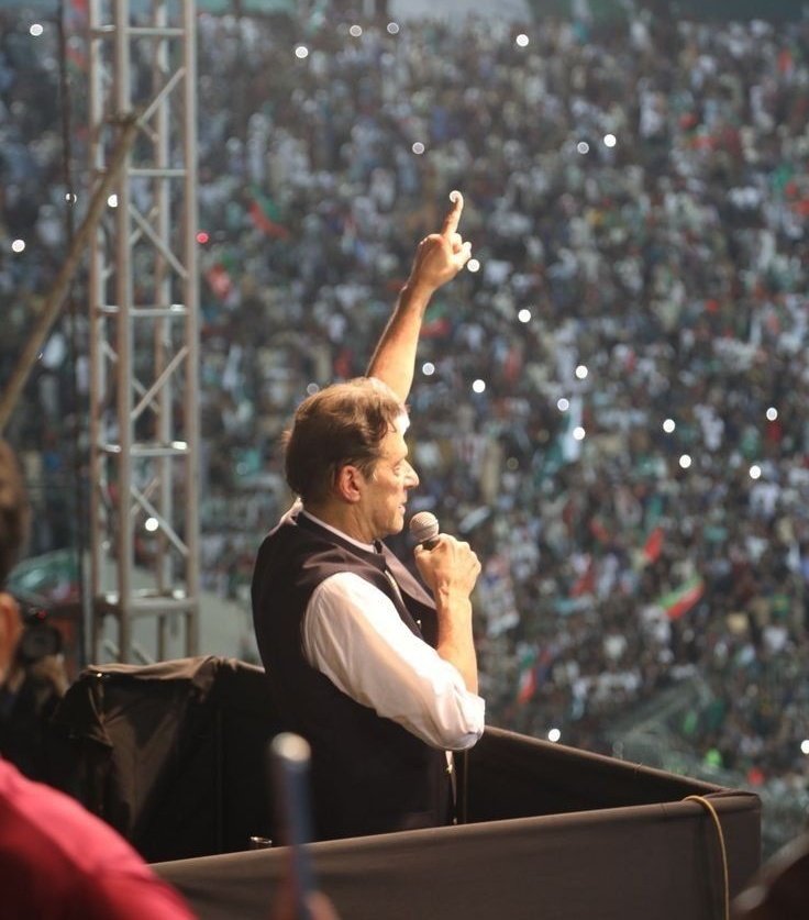 najaf_li's tweet photo. میں نے سوره یوسف میں پڑھا تھا
 قیدسے رہائی کے بعد وہ بادشاہ بنے تھے ❤ https://t.co/qad3QtoFmx
