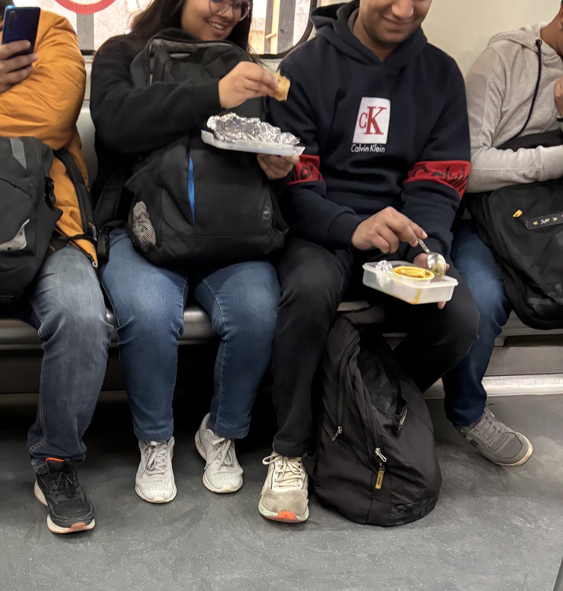 complainRailway's tweet photo. -
@OfficialDMRC @DCP_DelhiMetro 
Hlo i am in coach no M3A01R 
And some people are eating in the coach and i am not comfortable with that. https://t.co/t2SHUBx1lk