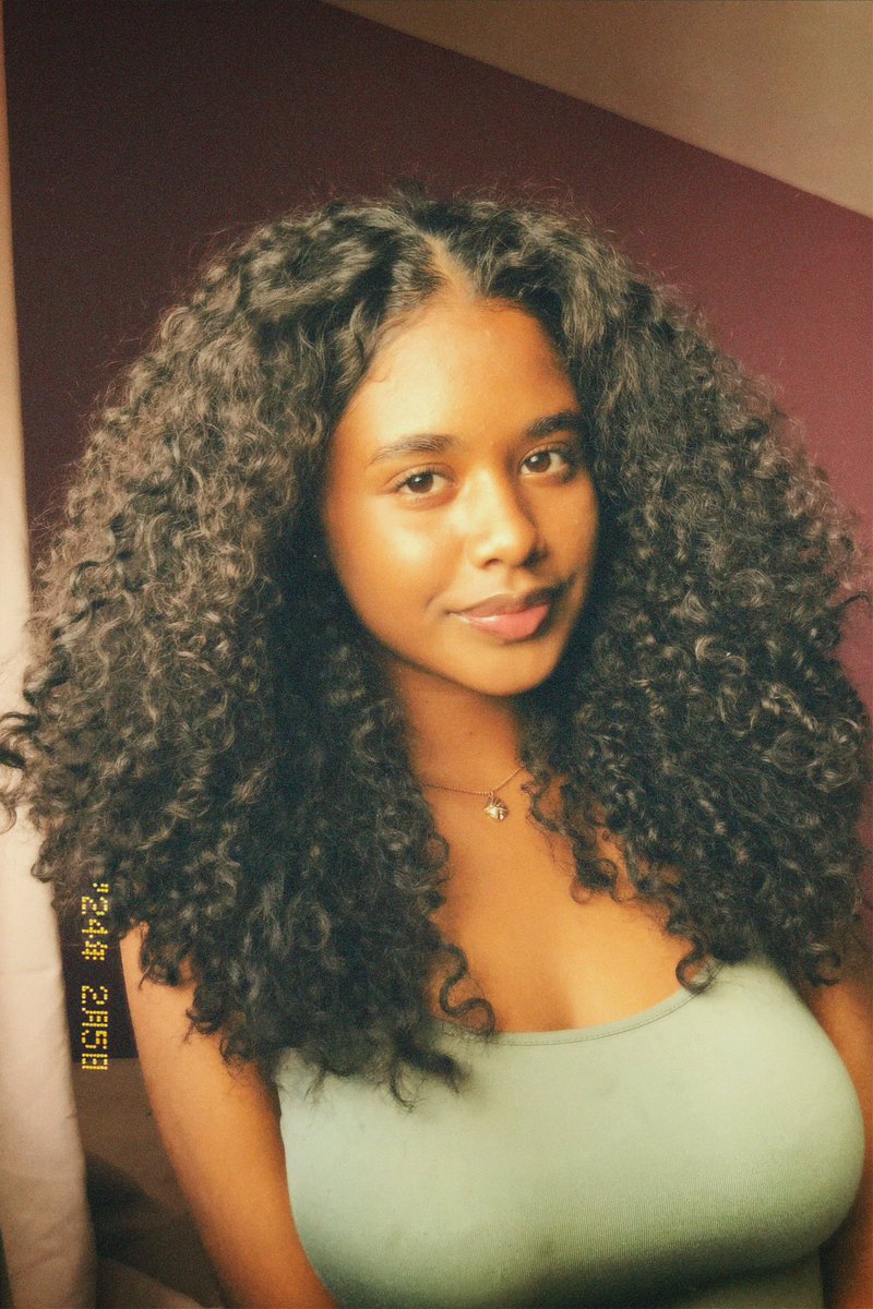 laurenaa_0's tweet photo. Girl from Cape Verde🇨🇻✨ https://t.co/z7fXZ0q32i