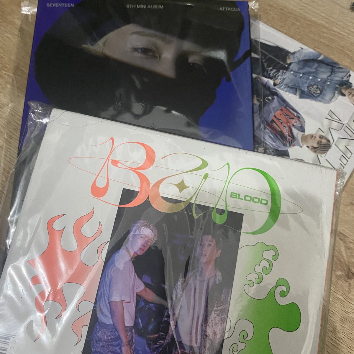 neoverseph's tweet photo. UNSEALED ALBUMS GIVEAWAY🥳🛒

3 winners of unsealed albums

- follow @MsCroissantz + on notifs 🔔
- like and rt 
- tag moots

Ends in 3 days https://t.co/hevD95BV5Q