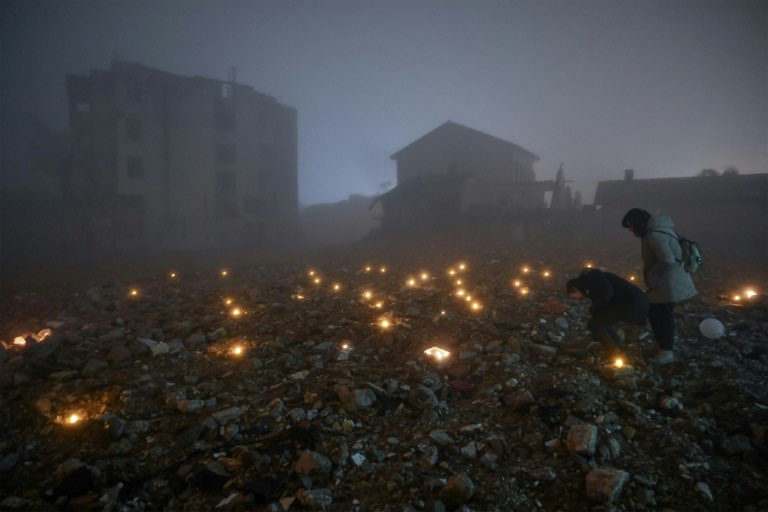 sahingigi's tweet photo. #6February #6Subat

On this day last year… It was a challenge for me as a teacher as I had just learned that more than 53 thousand people were under the rubble. Despite the difficulty of teaching under such circumstances, it was remarkable to see the solidarity of my students. https://t.co/yRy0VgrSHv