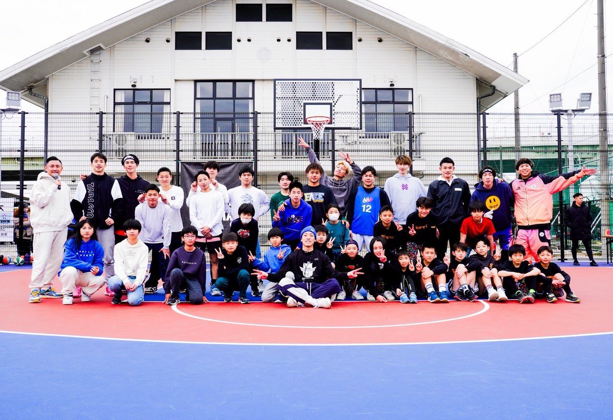 ANIMC2301's tweet photo. TAKASHINOHAMA 3x3 COURT
＠somecity_osaka EX MACTH &amp; CLINIC
ありがとうございました🤝 https://t.co/CsaVAEEkVs