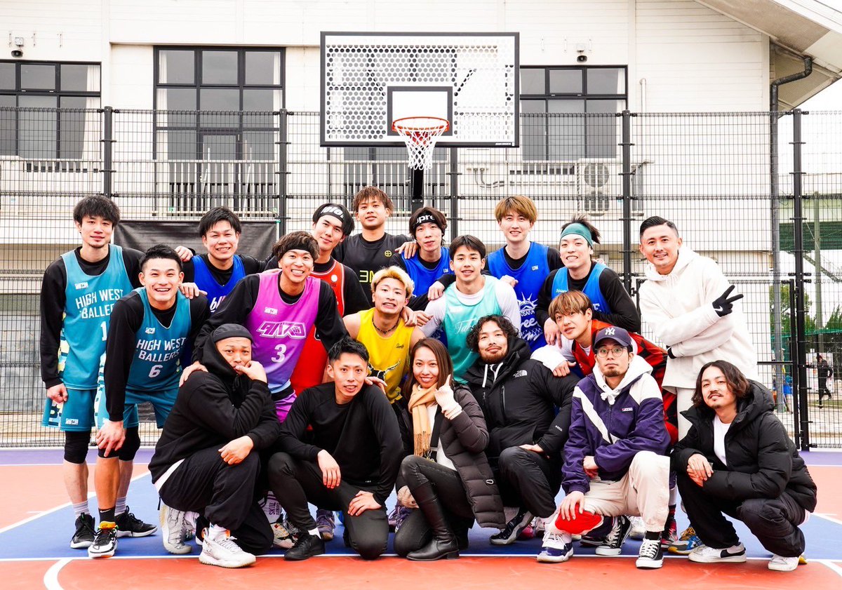ANIMC2301's tweet photo. TAKASHINOHAMA 3x3 COURT
＠somecity_osaka EX MACTH &amp; CLINIC
ありがとうございました🤝 https://t.co/CsaVAEEkVs