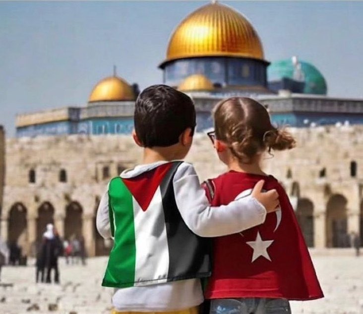Bu müstesna gecede, Peygamber Efendimizin mübarek ruhaniyeti ile müşerref olan, İslam’ın ilk kıblesi, Mirâc’ımızın şahidi Mescid-i Aksâ’yı özgürlüğüne kavuştur Ya Rab ! 🤲🏻

#MiracKandili mübarek olsun.