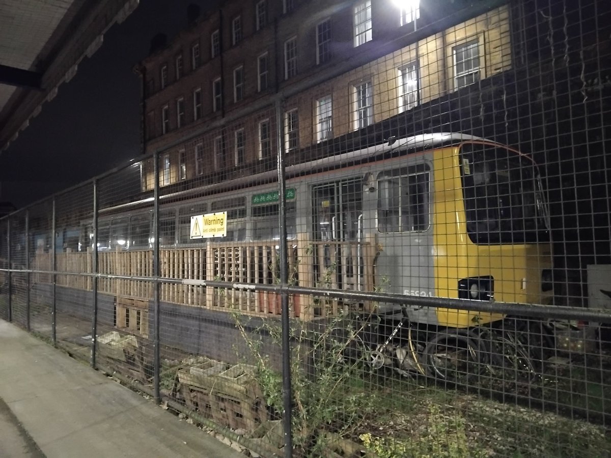 JamesTGlossop's tweet image. Pacer train (144001) seen at Huddersfield on ghe 1st February. #Huddersfield #Class144 #Pacer #WestYorkshire