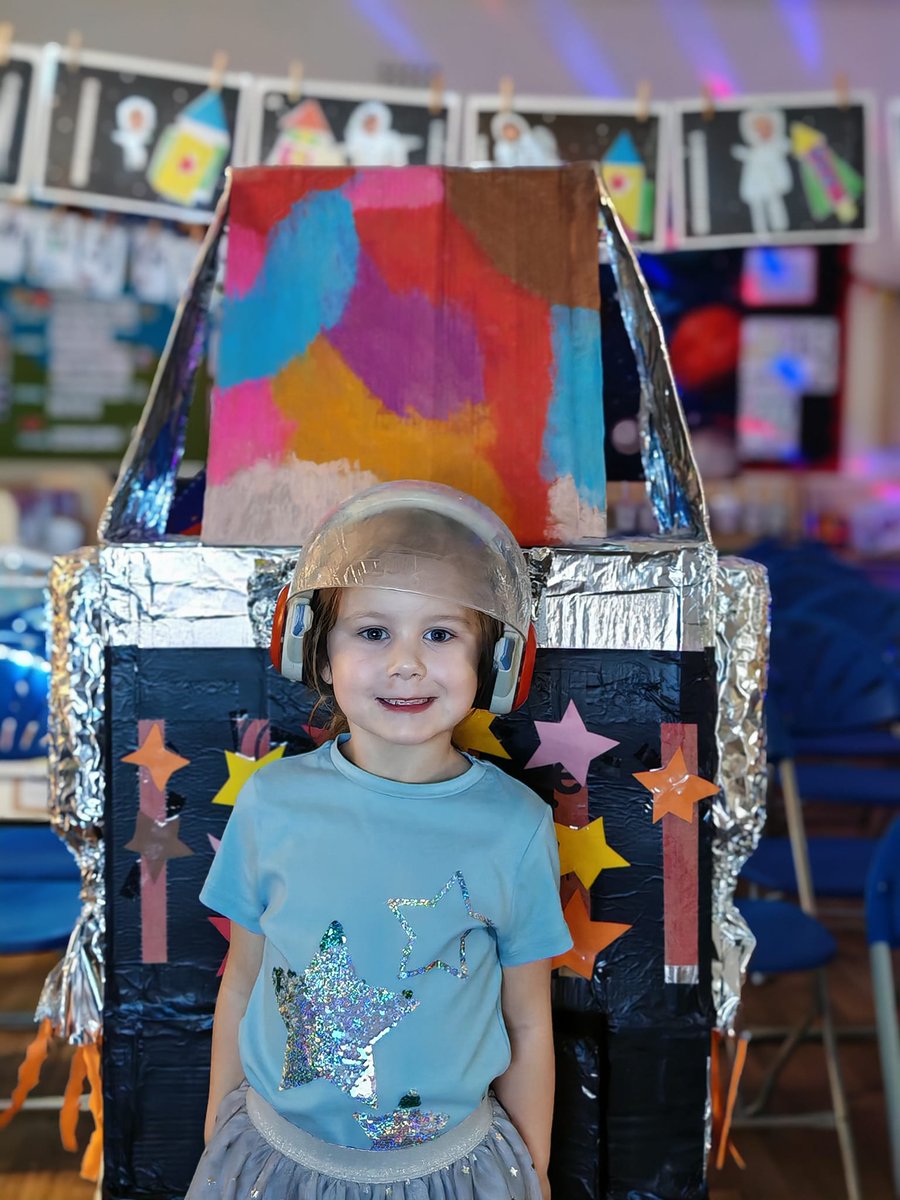 EyfsOlol's tweet photo. Reception are so excited to launch into space after lunch! @ololprimary_HT #makeadiffrence https://t.co/gi0iUaPZ8W