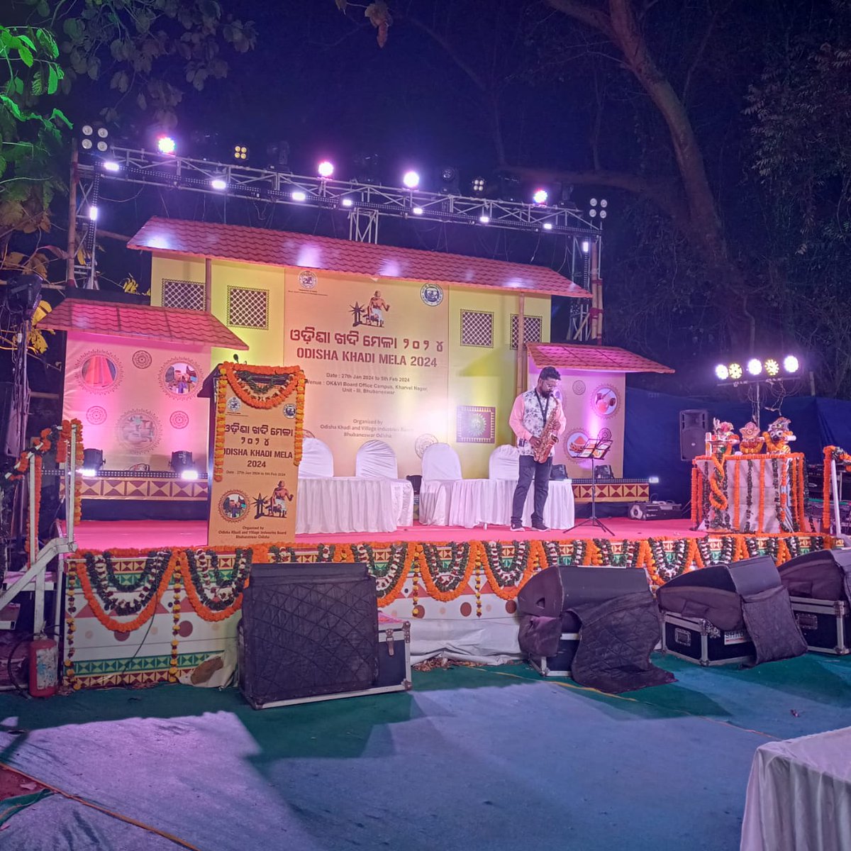 Shadow_Advt_Com's tweet photo. We are successfully executed the Odisha Khadi Mela from 27-Jan-2024 to 05-Feb-2024.
#eventplanner #eventdecor #eventplanning #everyone #corporateevents #corporate #corporatecatering #governmentevent #socialevents #khadimela #exihibition #convocation https://t.co/L1jowywkpP