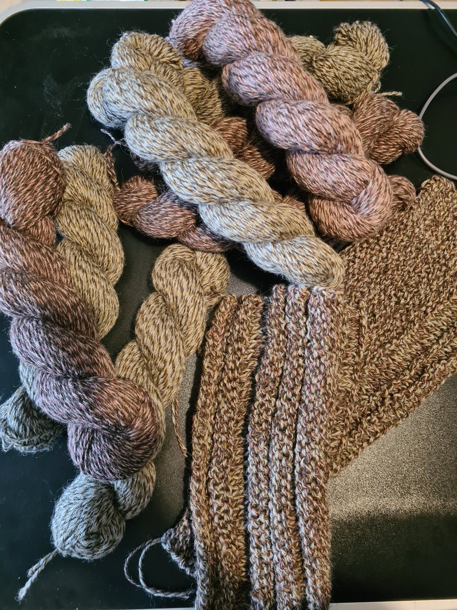 YorkshireLegal's tweet photo. Chadwick Lawrence is delighted to announce the launch of the Knit and Natter Group! π§Ά
Spearheaded by Sue Preece, encouraged by kind donations from Laxtons, the group has set off to a flying start.
More here: https://t.co/UKNjG13Esb
#ChadwickLawrence #Dementia #Laxtons https://t.co/d47q89RPje