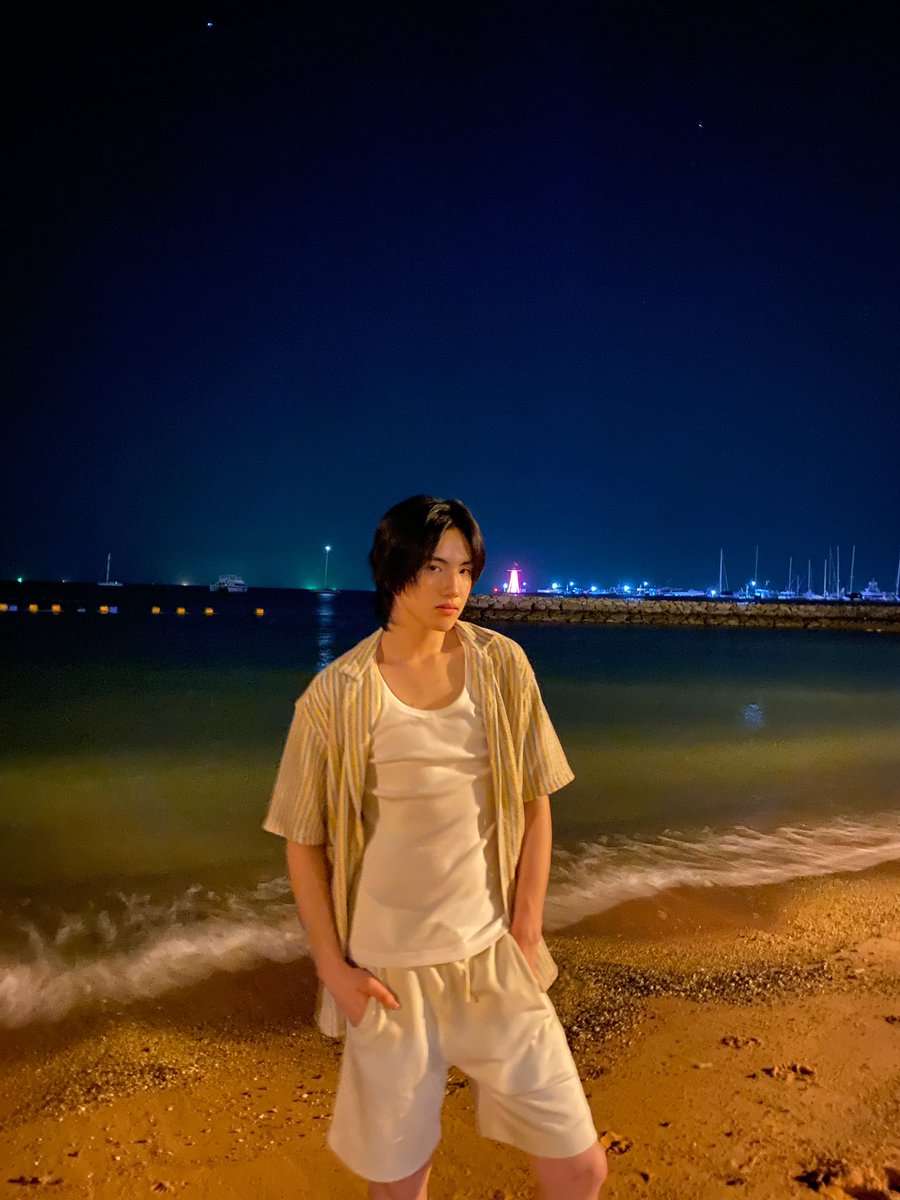 ผมจะพามามี๊ไปทะเล
#PHUTATCHAI