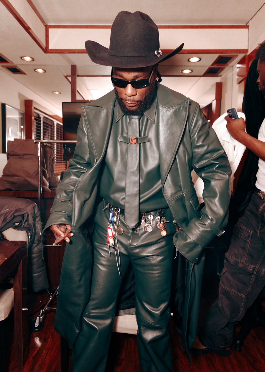 burnaboy's tweet image. 🤠🤠 #GRAMMYs