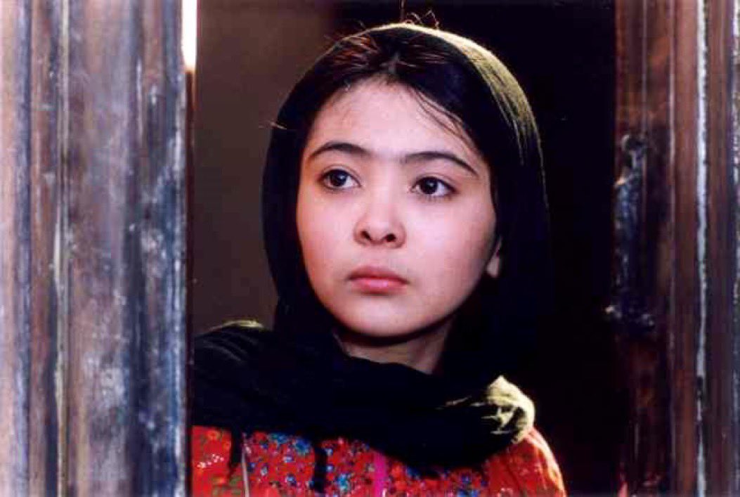 "Yalnız yaşayan Allah’a komşu olur."

Baran (2001) Mecid Mecidi