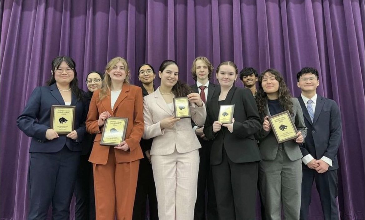 Vines Speech and Debate team went and competed at The Jasper Howl Tournament, where five of our members made it to the final round. A huge congratulations to the those who competed and advanced to finals! #Vineswildcats #proud #Congratulations #debateteam