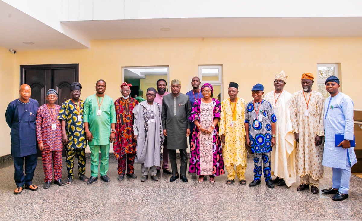 President Tinubu on phone with me everyday till abducted pupils were released, Oyebanji tells Afenifere leaders 

Ekiti State Governor, Mr Biodun Oyebanji on Tuesday disclosed that President Bola Ahmed Tinubu was with him on telephone everyday till the abducted school pupils were