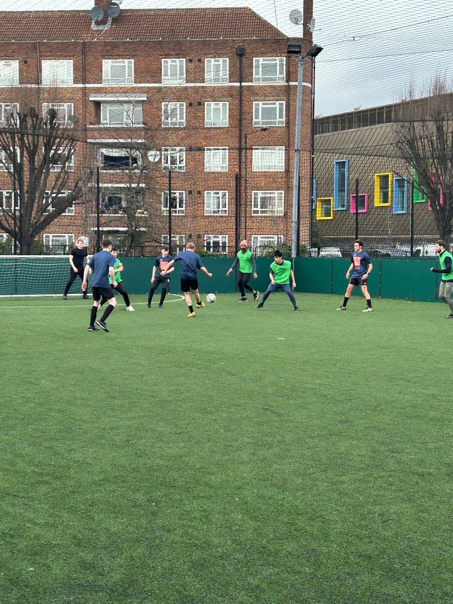 Well done to Team B&S who played in today's @BusinessFives Charity football tournament! The team was playing for a share in a prize pot and hoping to win funds for @StMungos. 
#charityfundraising  #Football #Networking #Biz5s #Teambuilding #London #charity