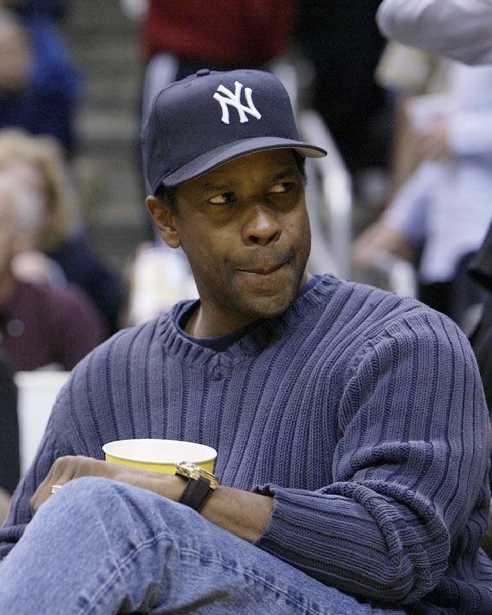 AttireSaint's tweet photo. • Denzel Washington - Timeless fashion https://t.co/atVgPemsvu