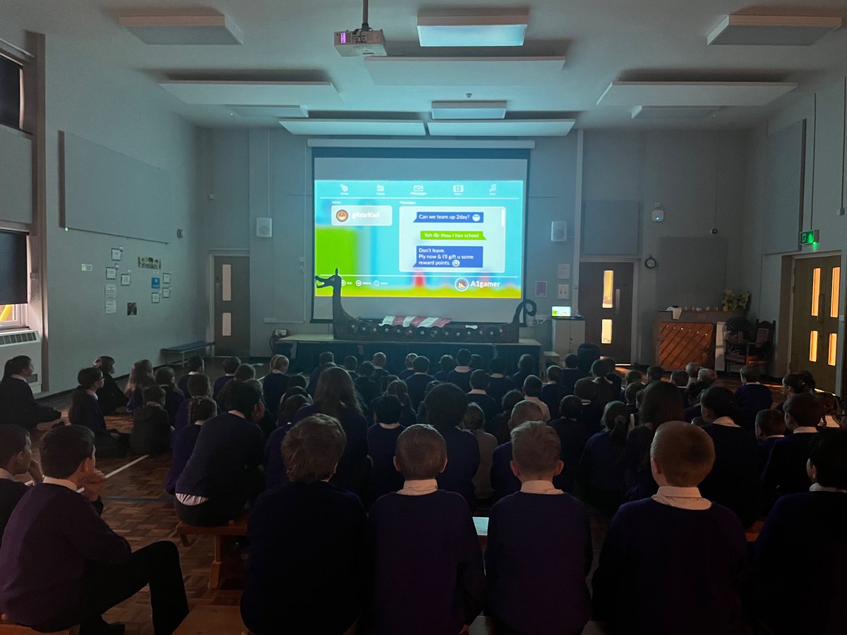 ysgolnantygroes's tweet photo. Blwyddyn 4, 5 &amp; 6 enjoyed the Band Runner story from @CEOPEducation #ThinkUKnow in assembly on #SaferInternetDay reminders about sensible posting/sharing online. https://t.co/gSlrCpv8bM
