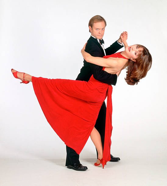 Daphne and Niles dancing