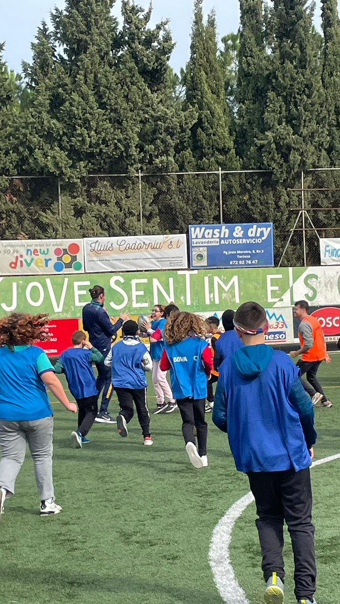 IE Daniel Mangrané (@iedmangrane) on Twitter photo 🏉Jornada d'esport inclusiu organitzada per <a href="/insdertosa/">Institut Dertosa</a> amb la participació de <a href="/IEDMangrane/">IE Daniel Mangrané</a> i CEE Sant Jordi. 🤝Valors compartits que han d'impregnar el dia a dia als nostres projectes educatius. 🏉Jornada d'esport inclusiu organitzada per <a href="/insdertosa/">Institut Dertosa</a> amb la participació de <a href="/IEDMangrane/">IE Daniel Mangrané</a> i CEE Sant Jordi. 🤝Valors compartits que han d'impregnar el dia a dia als nostres projectes educatius.