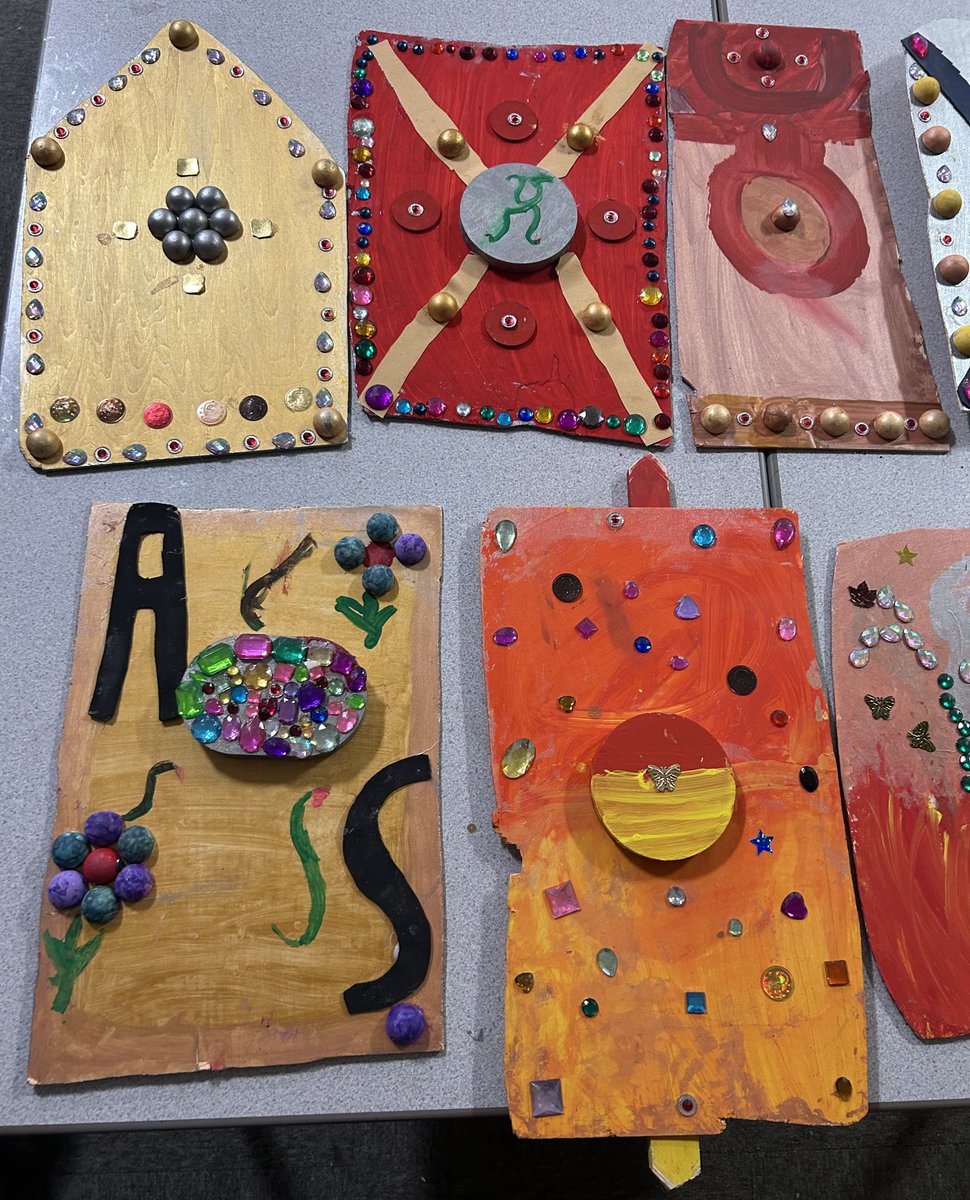 Look at our Anglo-Saxon shields!! I am extremely impressed with their resilience, curiosity and teamwork! @kestrelmead #year5 #kestrelmeaddt #AngloSaxons