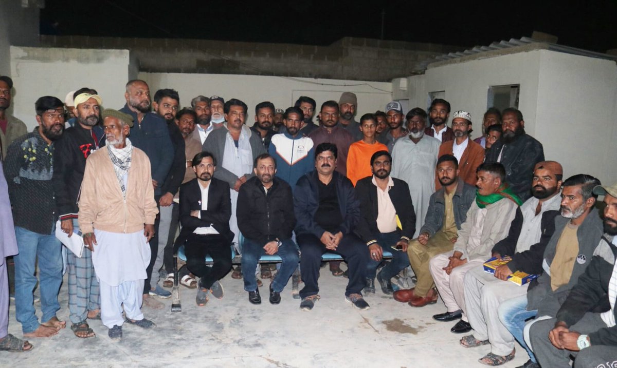 NailaQureshi190's tweet photo. پی ایم ایل (ایف) اور #PPP کے ذمہ داروں کارکنوں نے #MQMPakiatan میں شمولیت اختیار کی۔ جس پر @DFSMQM نے شمولیت اختیار کرنے والے کارکنان کو دل کی گہرائیوں سے خوش آمدید کہا اور مبارکباد بھی دی
#NA244 #VoteSirfPatangKa
#PS116 #Elections2024 https://t.co/xO4vvzorF2