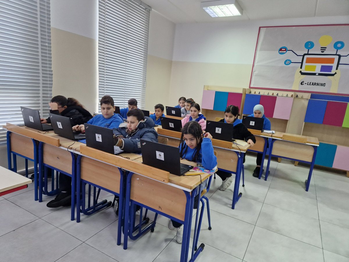 How about a science session that's full of excitement and fun. Grade 6 learners discovered the endocrine system using <a href="/nearpod/">Nearpod</a> <a href="/MakAishaSchool/">MakAishaSchool</a>