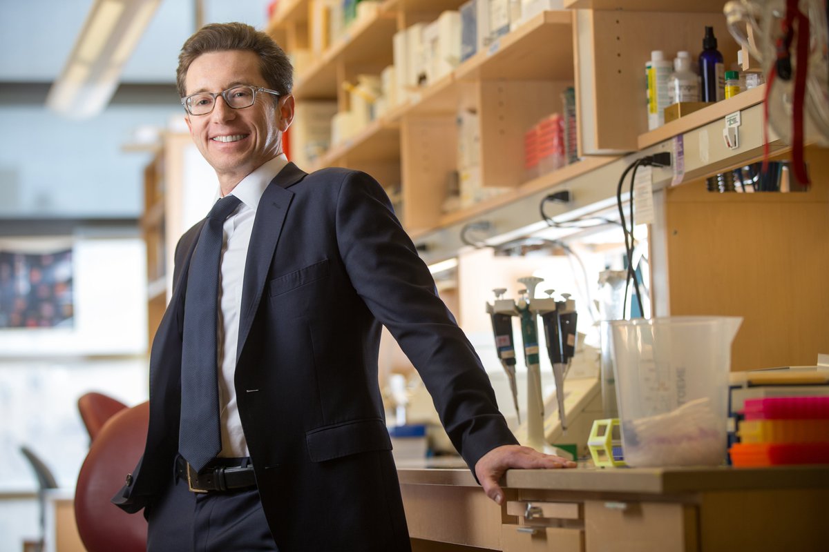 Dr. Jonathan Stamler, co-founder of @HarringtonDI_UH at @UHhospitals, has been named a Fellow of @AcadofInventors for his pioneering work in medical research and innovation. Congratulations, Dr. Stamler! #NAIFellow #Innovation #MedicalResearch bit.ly/3vn8cTz