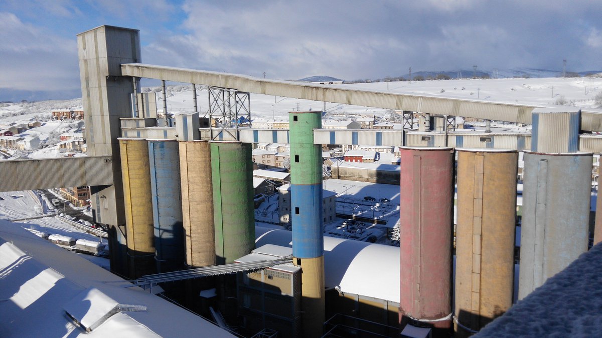 📢 La fábrica de Cementos Alfa (<a href="/CementosV/">Grupo Cementos Portland Valderrivas</a>) ubicada en Mataporquera (Cantabria) tiene un consumo anual de 8⃣0⃣0⃣0⃣0⃣ MWH que, con el acuerdo firmado con <a href="/_CapitalEnergy_/">Capital Energy</a>  ⚡️, tendrán su origen en parques eólicos ubicados en la Comunidad Aútonoma.

▶️europapress.es/cantabria/noti…