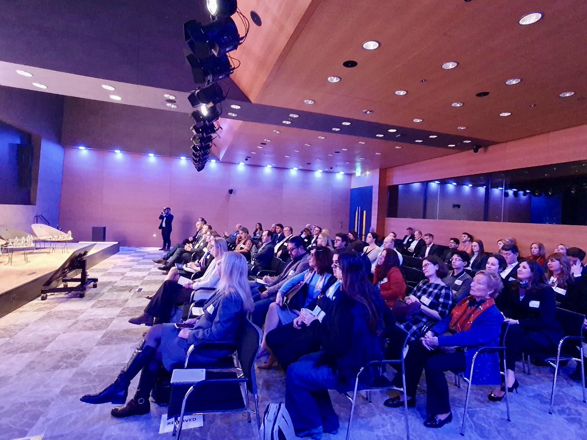 ALivia_Rusu's tweet photo. Successful Country Seminar on Romania🇷🇴 today @ccluxembourg preparing t/ September economic mission! Honored to deliver welcome words, glad to benefit from t/ presence of Mr. Doru Frunzulică,  #ARICE vice-president &amp; to see many stakeholders interested to #GoInternational to 🇷🇴. https://t.co/SyYRDrlBpR