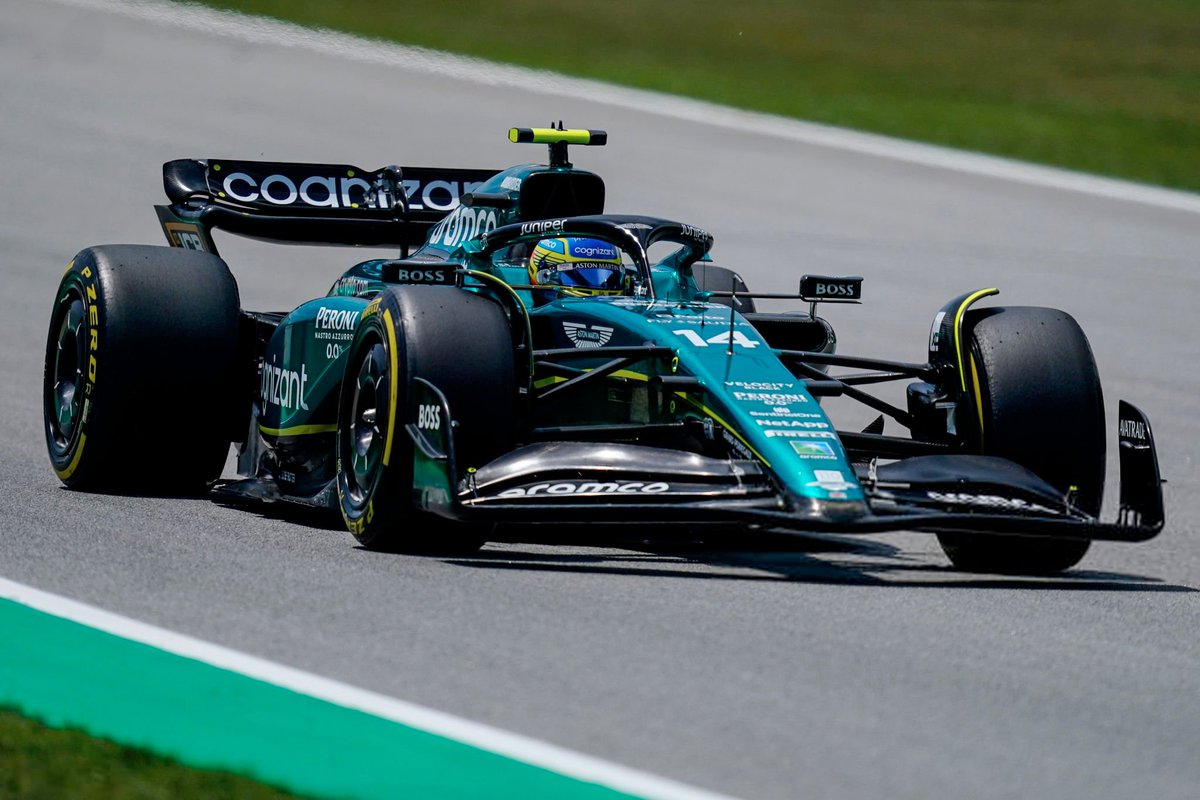 FormulaDirecta's tweet photo. 🏁 FINAL de la primera jornada de los test de Jerez:

🥇 FERNANDO ALONSO: 1:18.752 - 156 vueltas.
🥈 Lewis Hamilton: 1:18.936 - 126 vueltas.

[@AlbertFabrega]

#F1 https://t.co/b76yYyAL67