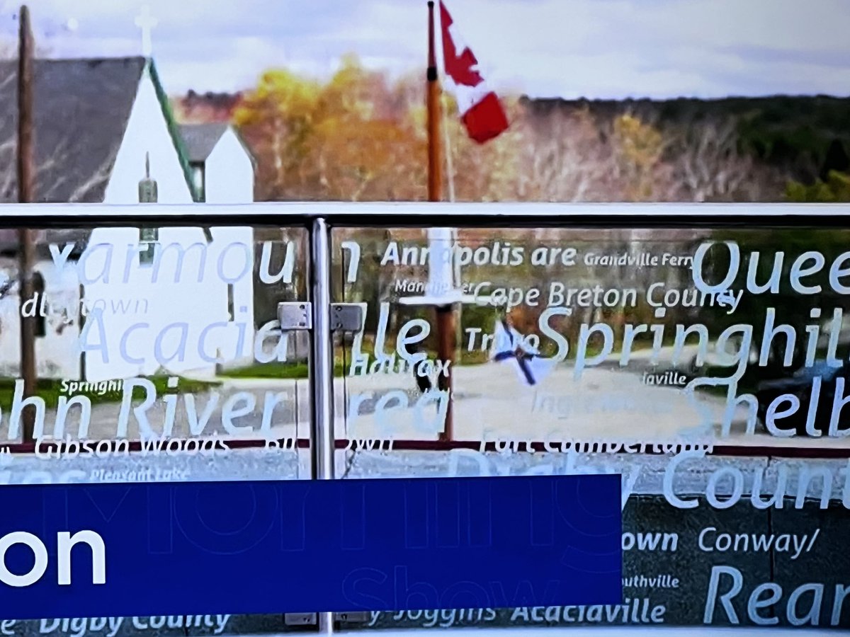 CalgaryResponse's tweet image. We #WindowStrike peeps notice everything to do with glass. Most glass remains unmarked and a threat to birds.

So when we spot marked glass in media!?  🥳🎉We are pretty excited!  Check out this glass railing!! Take THAT fly-through risk!

@iamdogibson @CTVMorningLive #NovaScotia