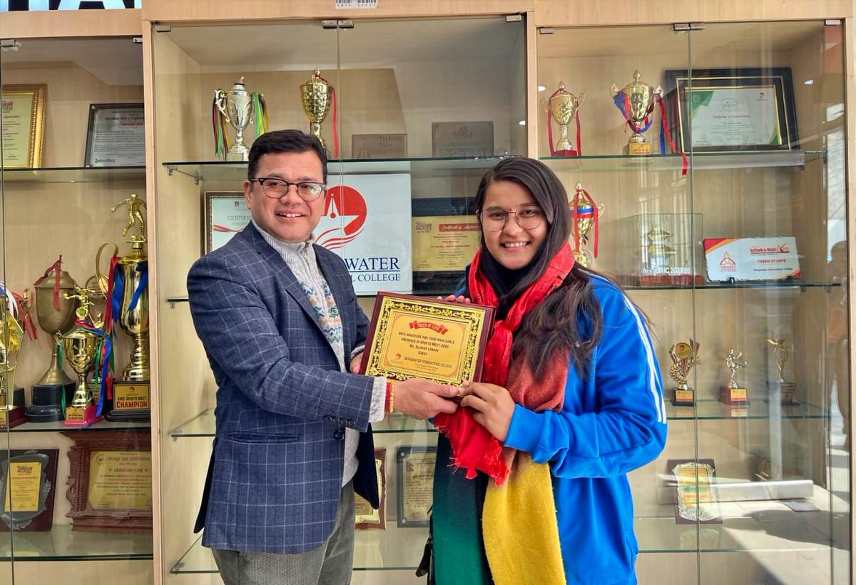 chessbasenepal's tweet photo. Current Women’s National🇳🇵Chess Champion WFM Sujana Lohani played a simultaneous exhibition against 5 opponents today at Bridgewater International College Kathmandu, and she won all the games.
#Chess #SimultaneousChess #ChessinNepal #ChessBaseNepal
Photos: FA Dipesh Giri https://t.co/B2s4y6lvTr