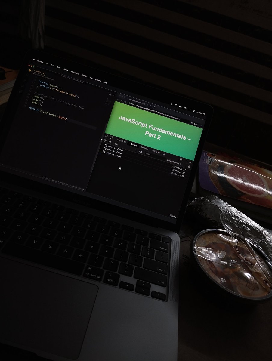Ashish_coding's tweet photo. Day 2/100
This was day two of learning javascript from scratch. I have learned today
1 Function
2 array 
3 object 
4 difference between function expression and declaration
#100DaysOfCode #LearnInPublic #buildinpublic #javascript https://t.co/READvkTrLb