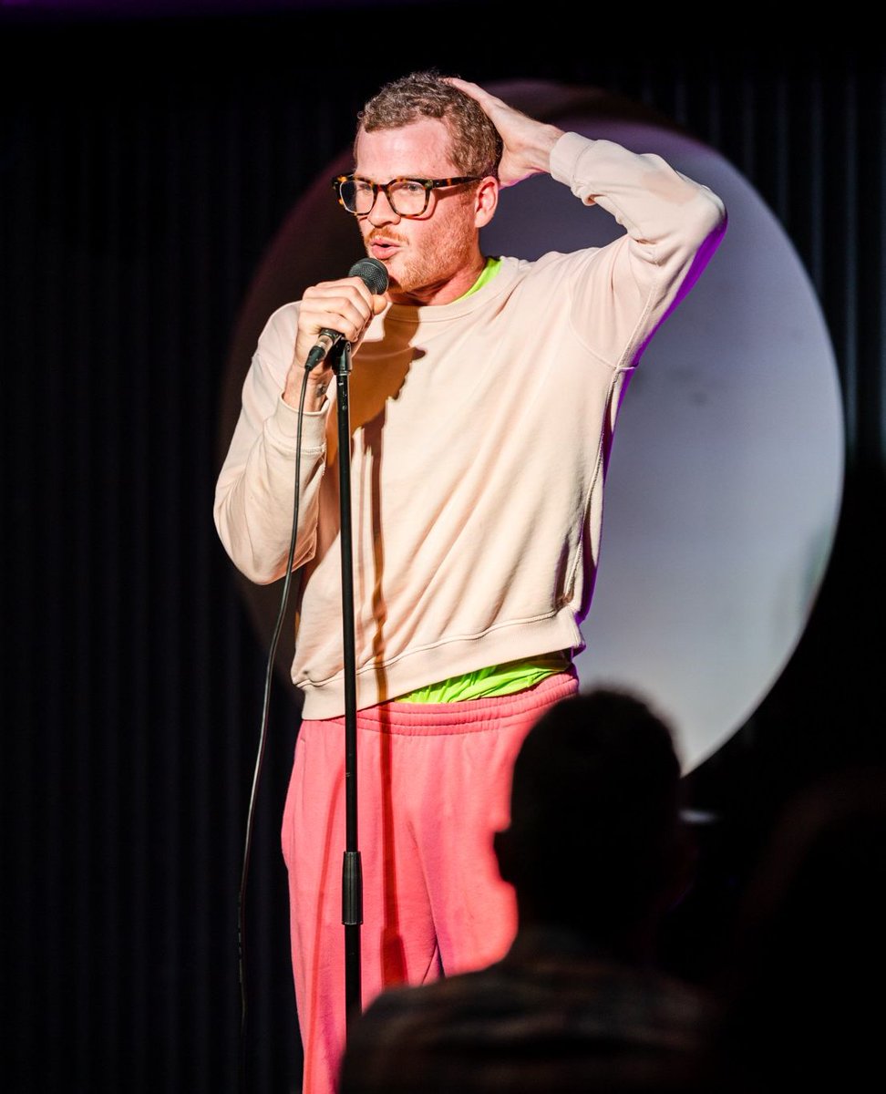 iD Comedy Club tweet media