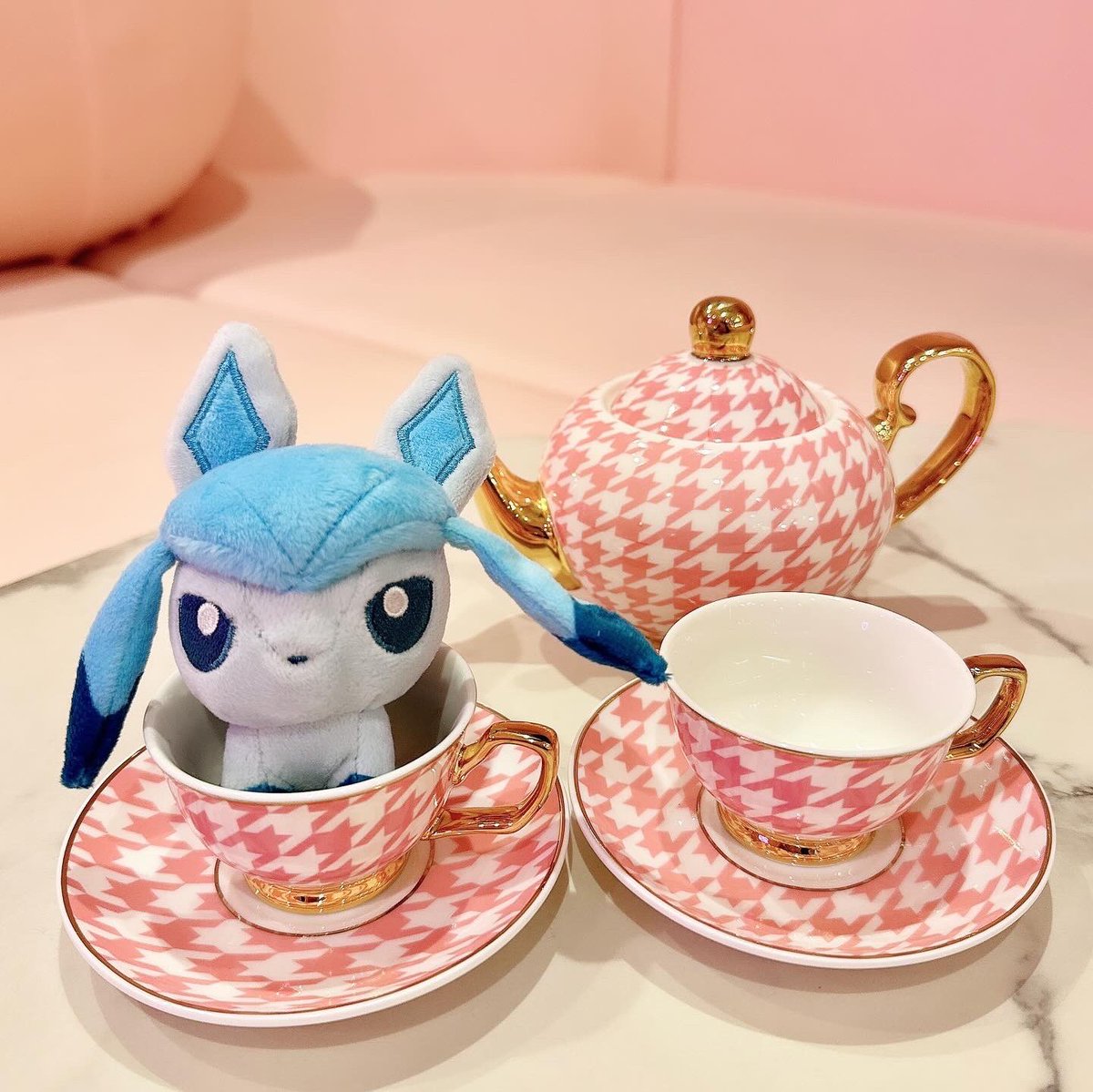 Mew_sapporo's tweet photo. ストロベリー🍓×ピンク🎀が可愛い🧸
『ストロベリーアフタヌーンティー』
ピ��ク��ギンガムチェックのティーセットが新登場🫖🩷

ご予約限定🪄
InstagramのプロフィールTOPのURL又はDM・食べログから🙆‍♀️

#札幌 #すすきの #札幌カフェ #札幌アフタヌーンティー #札幌シーシャ https://t.co/LkbDhosMCK