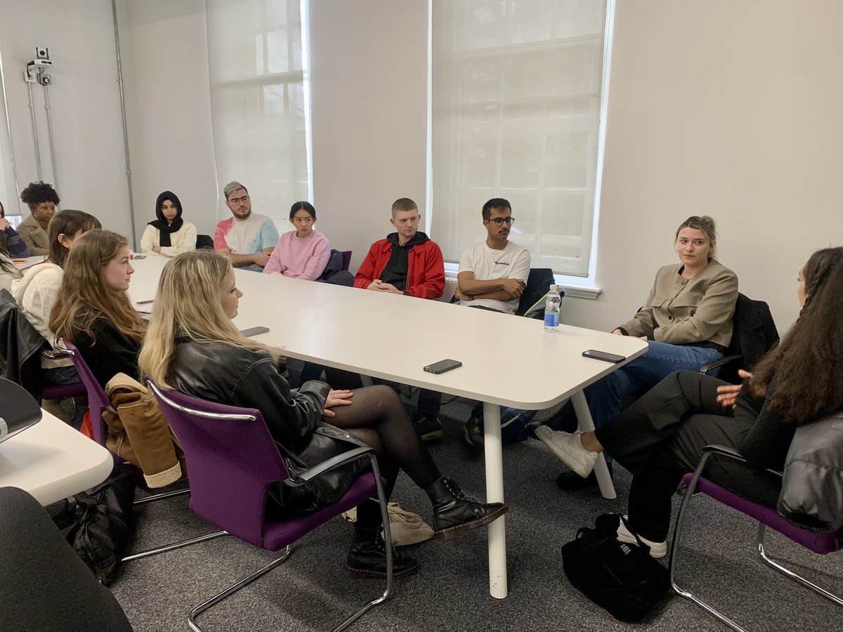 Another great Careers Fair session this morning with the brilliant Sarah Jardine - <a href="/cityjournalism/">City Journalism</a> BA grad, and social media strategist. Thanks to Sarah and to our fabulous Y3 student <a href="/shadisearcher/">Shadise Archer</a> for organising and hosting 🙏🏼🙏🏼👏🏼👏🏼