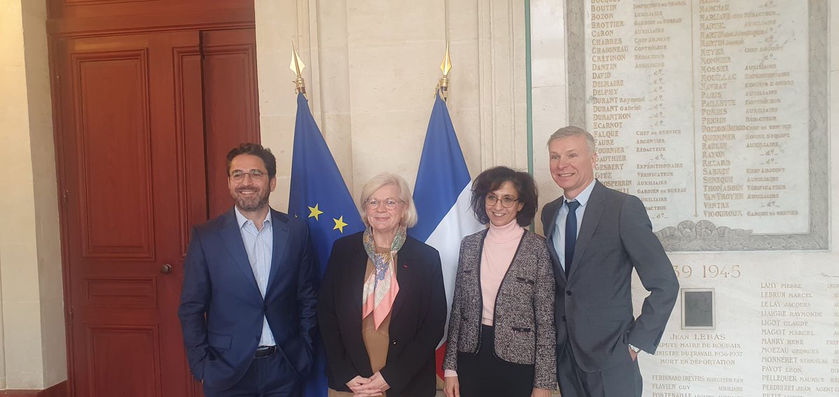 Merci à Mme la Ministre <a href="/CaVautrin/">Catherine Vautrin</a> pour ces échanges nourris sur les enjeux concrets pour l'#hopitalpublic et le médicosocial : AME, Grand Age, prévention et mesures urgentes indispensables en matière budgétaire que <a href="/laFHF/">FHF</a> attend... Il en va de l'avenir du service public.