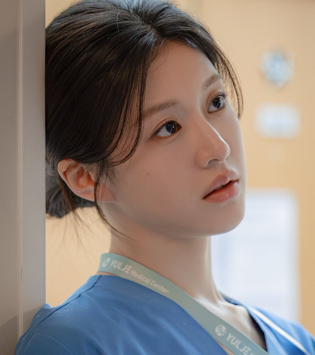 he’s a surgeon she’s a resident