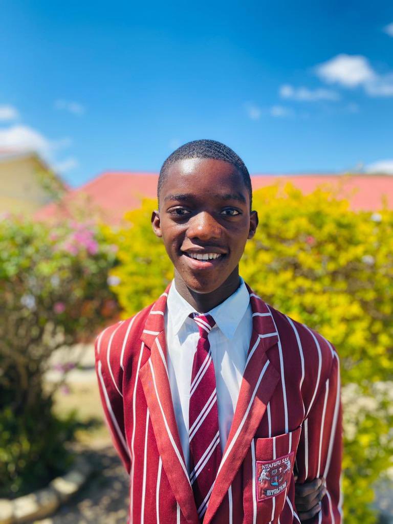 sharedifference's tweet image. With just one week to go, the preparations continue! The itinerary has been finalised and welcome banners being made 🧡 Here are some more of the smiling faces we can’t wait to see next week !