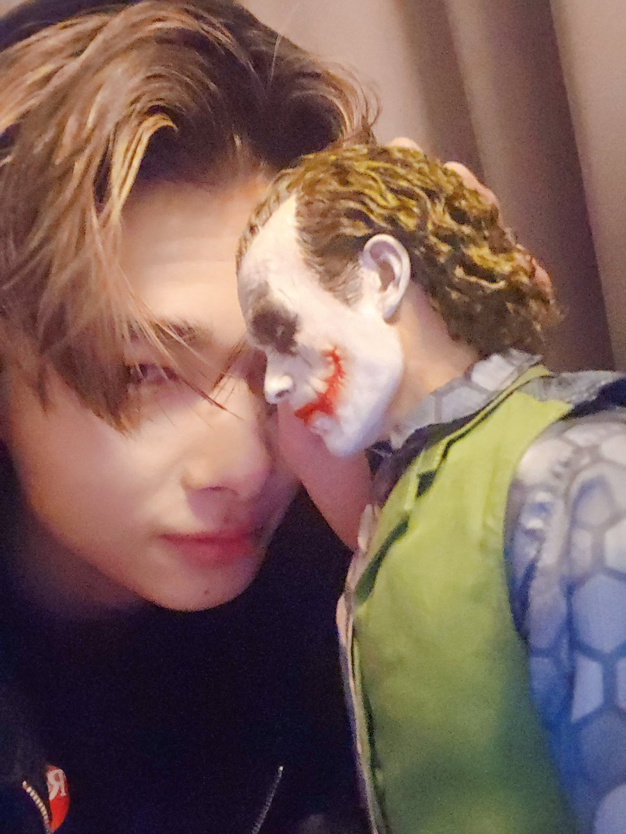 enhypenweverse's tweet photo. [ #니키’s Post ] 240206

#NI_KI: I took a selca with 🃏😎

@ENHYPEN_members @ENHYPEN #ENHYPEN #엔하이픈 https://t.co/F3Mt9xMLGc