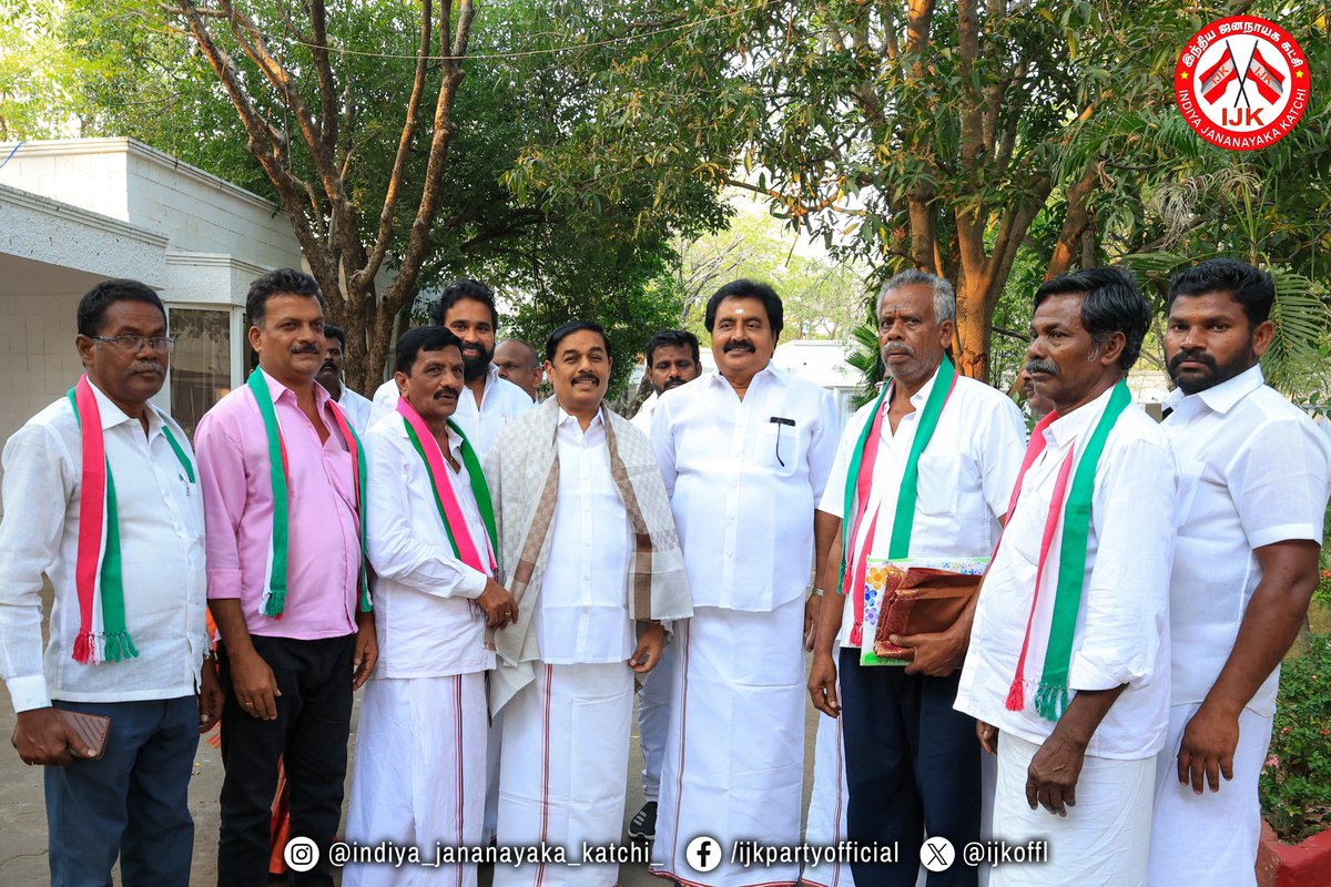 ijk_offl's tweet photo. டாக்டர்.பாரிவேந்தர் முன்னிலையில் இந்திய ஜனநாயக கட்சியில் முத்தரையர் சங்க பெருமக்கள் இணைந்த விழா
#drpaarivendhar #ijkparty #ijk #paarivendharmp #ravipachamuthu #ijk4equality #ijk4secular #loksabhaelections2024 https://t.co/tWiLN95I2q