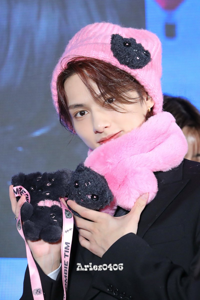 96_6Hui's tweet photo. 😻😻 https://t.co/NdNMXLIbO1