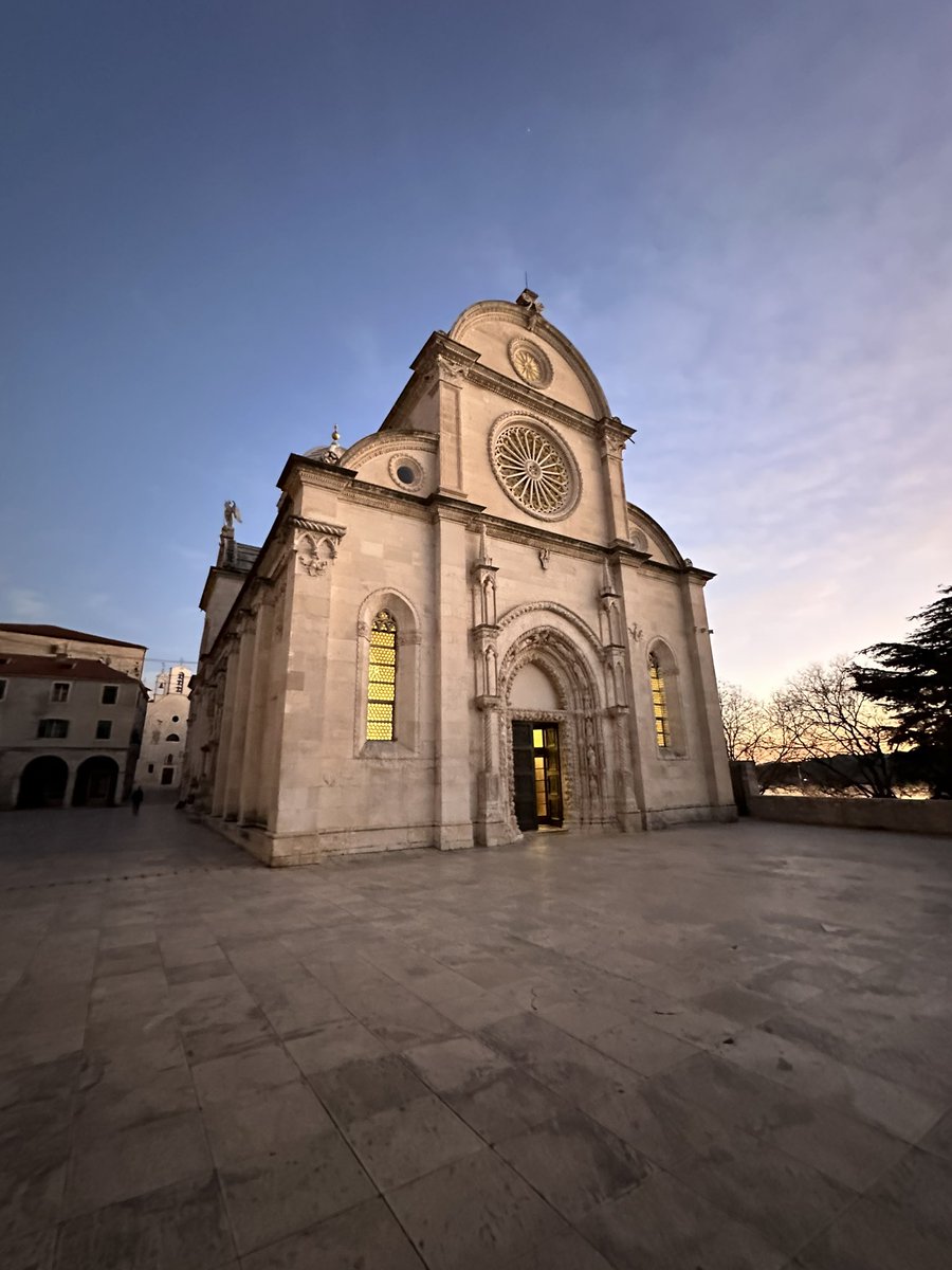 SahranisWorld's tweet image. Šibenik Croatia 🇭🇷 watch my travels at: twitch.tv/sahranisworld #Croatia #travelblogger #twitch