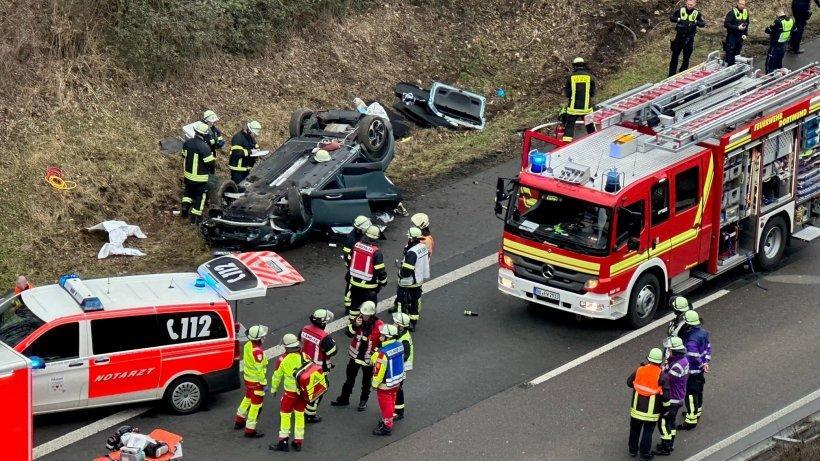WAZ_Redaktion's tweet photo. Unfall auf A45 in Dortmund – Hubschrauber im Einsatz https://t.co/gDOZsjc0sf https://t.co/029oXGYU8I