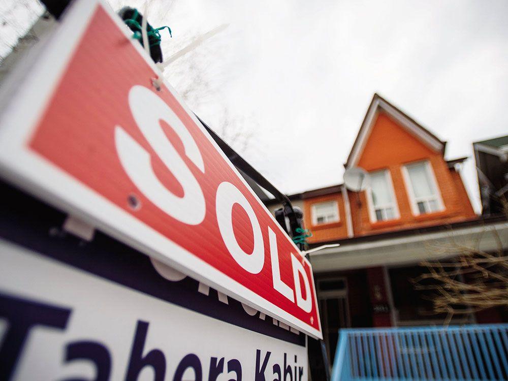 Toronto home sales off to hot start to 2024, but prices slip for eighth month in a row financialpost.com/real-estate/to…