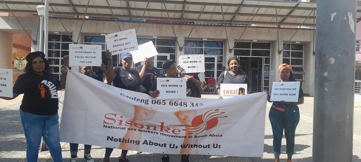 @SocietyAnswer @Aidsfonds_intl @Account4All @DOJCD_ZA @CsfSanac @SA_AIDSCOUNCIL A week in court making our voices heard on the bodies discovered in JHB CBD... 'No bail thus far improves our confidence in the justice system,' Kholi Buthelezi #sexworkerslivesmatter