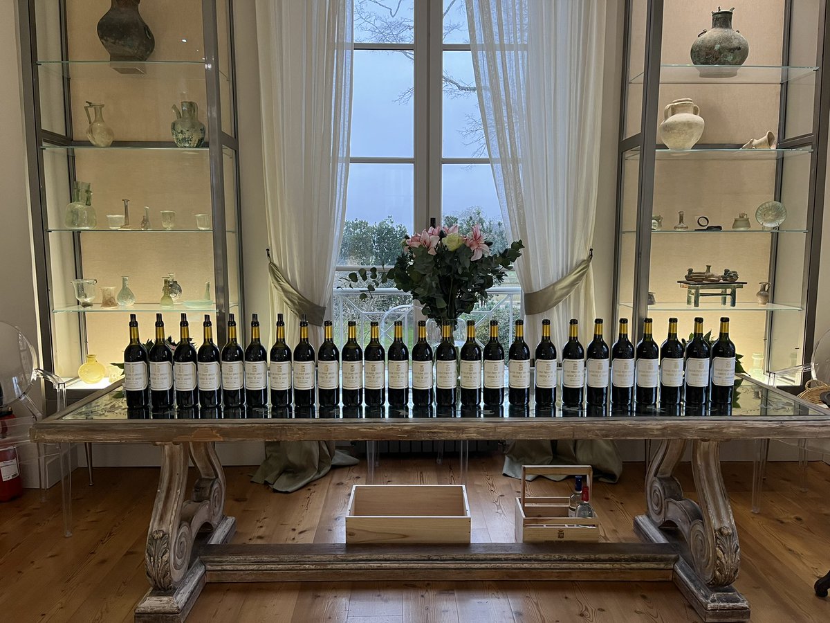 2023 Pichon Comtesse - And finally we have a final cut - Inspired by a great 1998-2022 vertical tasing the night before to figure out where leading Pichon Comtesse’s style to - Finess & Density, Refinement & Depth #blend #pichoncomtesse #pichonlalande #TheBestIsYetToCome