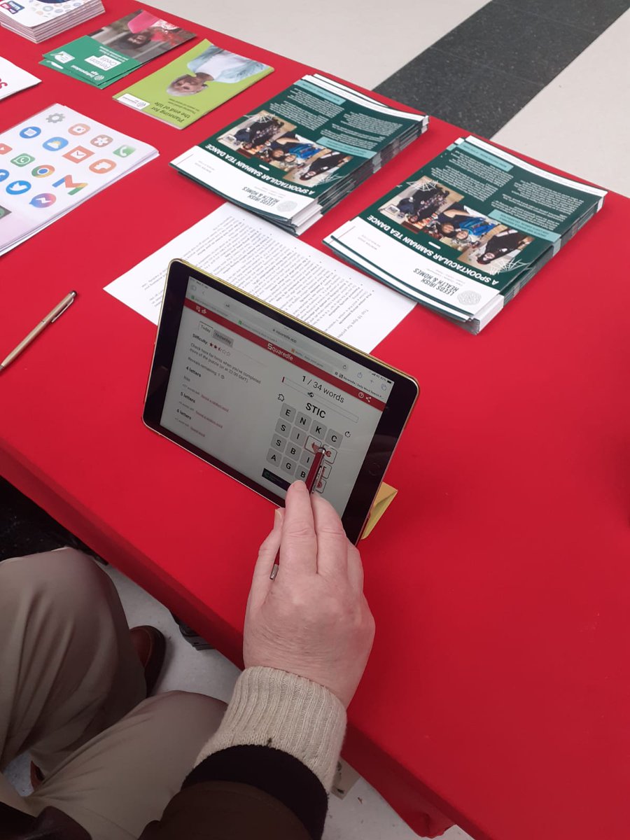 leedsirish's tweet image. Our digital drop-in at the White Rose centre last week was a huge success😃

Thanks to HSBC Leeds, @MorleyDigital, @AbilityNet , @100DigitalLeeds, @AgeUKLeeds, @LeedsOPF &amp;amp; Councillor Jane Senior 🙏

Learn how our Digital Inclusion support can help - 0113 262 5614 or info@lihh.org