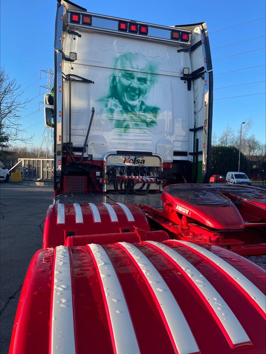Something special was handed over last week🥰 What a fantastic tribute to the late Bill Walmsley 🥰
Credit to Stuart and Jack for creating this stunning #scania 770 S #v8 in memory of Bill 👏
#scania #scaniatrucks #scaniafamily