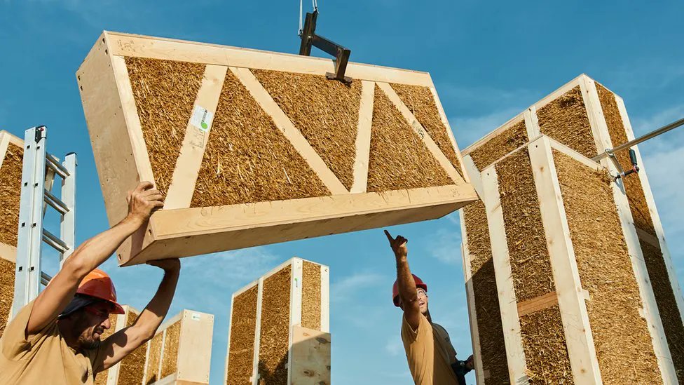 SBUK's opinion to <a href="/BBCNews/">BBC News (UK)</a>' article 'Should more British homes be built using straw'.

#strawbuilding #strawbalebuilding #biobasedmaterials #construction #SBUK 🏡🌾

strawbalebuildinguk.com/sbuk-opinion-p…