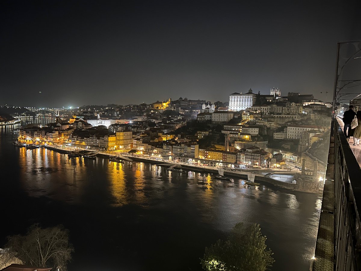 makarahealth's tweet photo. Exciting times as we flew off to Porto for a productive client meeting 💼 

Nothing beats the power of face-to-face discussions and catching up in person. Grateful to be able to blend business with the beauty of this vibrant city. 

Until next time, Porto! ✈

#MedComms https://t.co/OawXcT8SLh